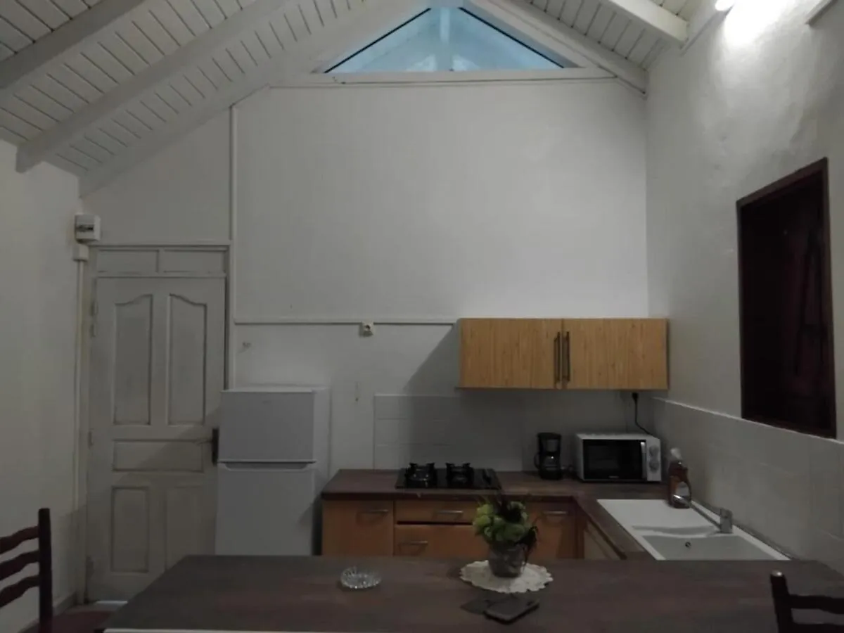 Villa Peaceful Accommodation For 4 People Le Moule